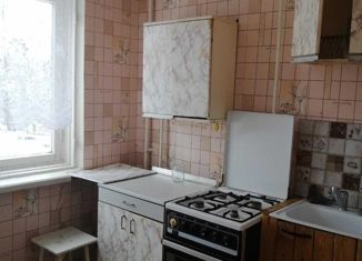 Сдается 2-ком. квартира, 45 м2, Киров, Парковая улица, 11А, Нововятский район