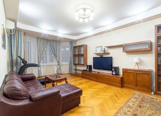 Сдается 2-комнатная квартира, 80 м2, Санкт-Петербург, улица Композиторов, 4, муниципальный округ Шувалово-Озерки