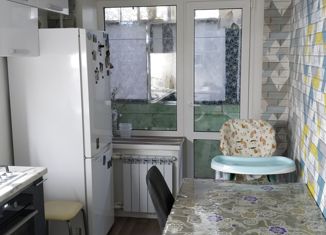 Продам 2-комнатную квартиру, 44.5 м2, поселок городского типа Сенной, Привокзальная улица, 81