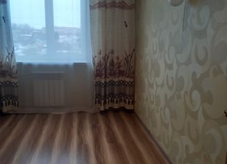 Продам 4-комнатную квартиру, 74.2 м2, Артёмовский, улица Полярников, 23