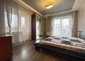 Продается трехкомнатная квартира, 81.1 м2, Калининград, улица Лукашова, 9Б