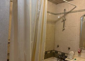 Продам 3-комнатную квартиру, 72 м2, Москва, улица Раменки, 12, улица Раменки