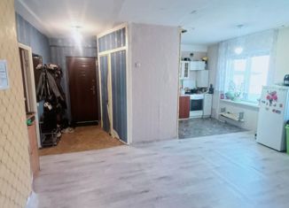 Продается 3-комнатная квартира, 59 м2, Саяногорск, микрорайон Комсомольский, 71
