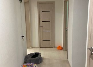 Продаю 2-ком. квартиру, 54 м2, Ивангород, улица Федюнинского, 11