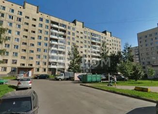 Продаю 3-комнатную квартиру, 57.7 м2, посёлок Металлострой, Садовая улица, 18