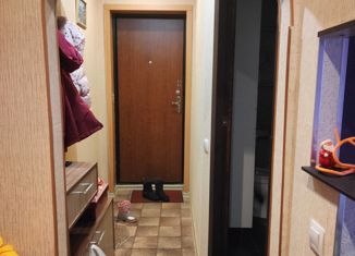 2-ком. квартира на продажу, 42.8 м2, Кировск, Комсомольская улица, 1