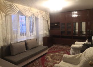 Продам 2-комнатную квартиру, 43 м2, Екатеринбург, улица Бакинских Комиссаров, 171, улица Бакинских Комиссаров