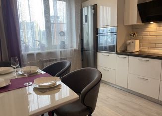 3-комнатная квартира на продажу, 84.6 м2, Санкт-Петербург, Парашютная улица, 58, ЖК Каменка