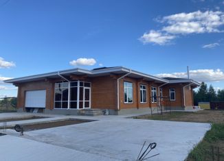 Продается дом, 317 м2, деревня Обухово, Солнечная улица, 4