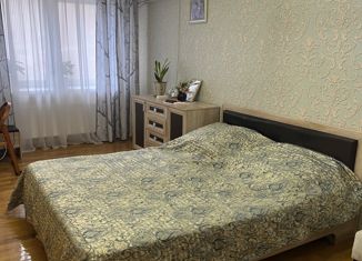 Продается 2-комнатная квартира, 63 м2, Ейск, Казачья улица, 2Г