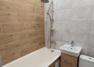 Продается 1-комнатная квартира, 34 м2, Тольятти, улица Мира, 125, Центральный район