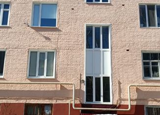 Продам трехкомнатную квартиру, 70 м2, Ульяновск, улица Советской Армии, 3
