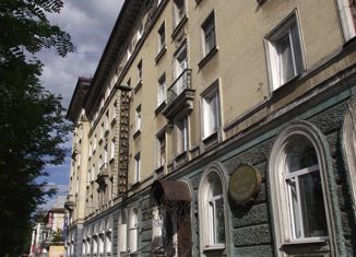 Продажа комнаты, 67.2 м2, Мурманск, улица Челюскинцев, 9, Октябрьский округ