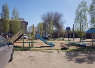 Продам 2-комнатную квартиру, 58.4 м2, Соль-Илецк, улица Персиянова, 131