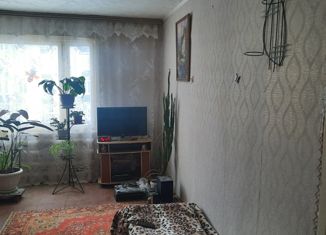 Продается 3-комнатная квартира, 60 м2, Нижний Ломов, улица Крылова, 9