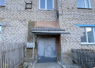 Продажа двухкомнатной квартиры, 55 м2, село Чарышское, Советская улица, 14