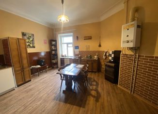 Продаю 4-ком. квартиру, 171 м2, Москва, Дербеневская улица, 10, метро Павелецкая