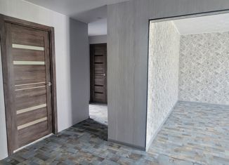 Продаю четырехкомнатную квартиру, 79.6 м2, Дальнегорск, Строительная улица, 58