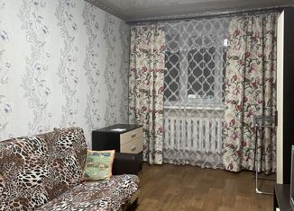 Продается 1-комнатная квартира, 30.4 м2, Валдай, улица Радищева, 15А