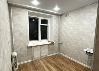 Продается 1-комнатная квартира, 30.4 м2, Череповец, улица Космонавта Беляева, 2Б