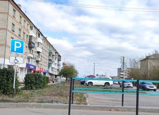 2-комнатная квартира на продажу, 44.2 м2, Артёмовский, улица Мира, 6