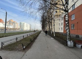 Продается 1-ком. квартира, 38.3 м2, Санкт-Петербург, улица Десантников, 20к1, улица Десантников