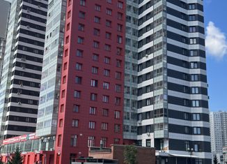 Продается 2-комнатная квартира, 45 м2, Красноярский край, улица Алексеева, 46