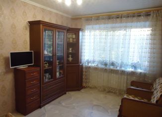 Продам двухкомнатную квартиру, 41 м2, Алексин, улица Баумана, 14