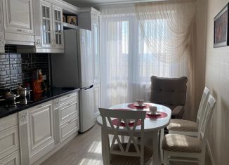 Продается 1-ком. квартира, 40 м2, Чебоксары, улица Энергетиков, 19