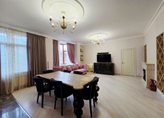Трехкомнатная квартира на продажу, 128 м2, Санкт-Петербург, Каменноостровский проспект, 40А