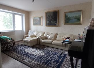 Продажа 3-ком. квартиры, 90 м2, Тольятти, улица Есенина, 16Б, Комсомольский район