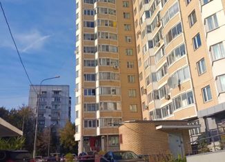 Продается трехкомнатная квартира, 76 м2, Москва, улица Милашенкова, 7к1, улица Милашенкова