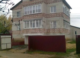 Продается трехкомнатная квартира, 102 м2, рабочий посёлок Ардатов, улица Гайдара, 5