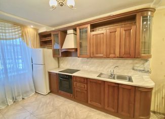 Продаю 3-ком. квартиру, 92 м2, Нижний Новгород, Арзамасская улица, 5, Арзамасская улица