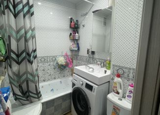 Продаю 2-ком. квартиру, 44.8 м2, Ишимбай, улица Чкалова, 1