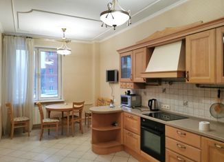 Трехкомнатная квартира в аренду, 105 м2, Москва, улица Кутузова, 11к2, улица Кутузова
