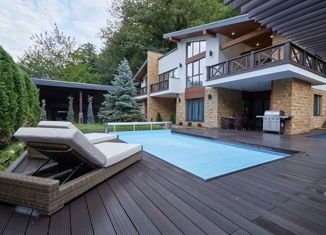 Продам дом, 280 м2, посёлок городского типа Красная Поляна, Дальняя улица, 33