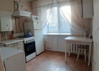 Продаю 1-комнатную квартиру, 32.6 м2, Азнакаево, улица Нефтяников, 36