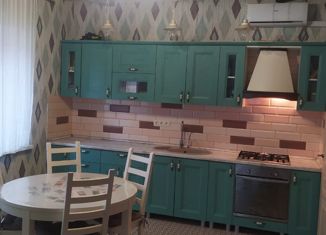 Продам четырехкомнатную квартиру, 170 м2, Смоленск, Заводская улица, 25Б