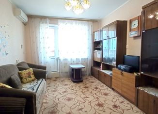 Продается 1-комнатная квартира, 36 м2, Волгоград, улица Колумба, 1Б