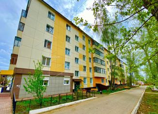 Продается 2-комнатная квартира, 50.8 м2, Рузаевка, улица Ленина, 28