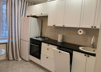 Продам 2-комнатную квартиру, 45.8 м2, Санкт-Петербург, улица Орджоникидзе, 63, метро Звёздная
