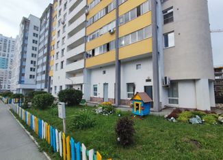 Продажа 2-комнатной квартиры, 56.8 м2, Свердловская область, улица Баумана, 35