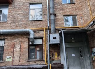 Продаю трехкомнатную квартиру, 65 м2, Москва, улица Малышева, 17/14, улица Малышева