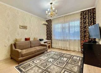 Продажа трехкомнатной квартиры, 86 м2, посёлок городского типа Яблоновский, Солнечная улица, 55/1к7, ЖК Солнечный