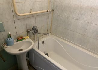 Продажа двухкомнатной квартиры, 49.2 м2, рабочий посёлок Уральский, Набережная улица, 2