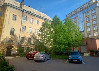 Продаю четырехкомнатную квартиру, 83 м2, Санкт-Петербург, Социалистическая улица, 11, метро Владимирская