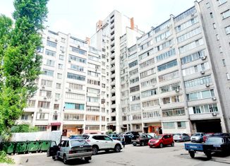 Продам трехкомнатную квартиру, 83 м2, Липецкая область, улица имени К.Е. Ворошилова, 3