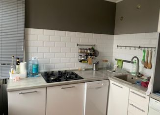 Двухкомнатная квартира на продажу, 44.6 м2, Москва, улица Паршина, 25к1, улица Паршина