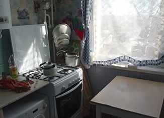 Продается 3-комнатная квартира, 62.2 м2, село Александровка, улица Долганова, 4